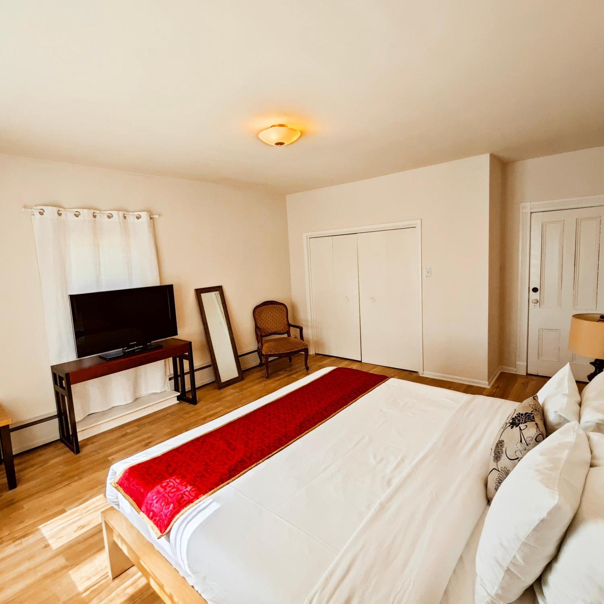 Andy'S Blue House Bed and Breakfast Σάρλοτ Τάουν Εξωτερικό φωτογραφία