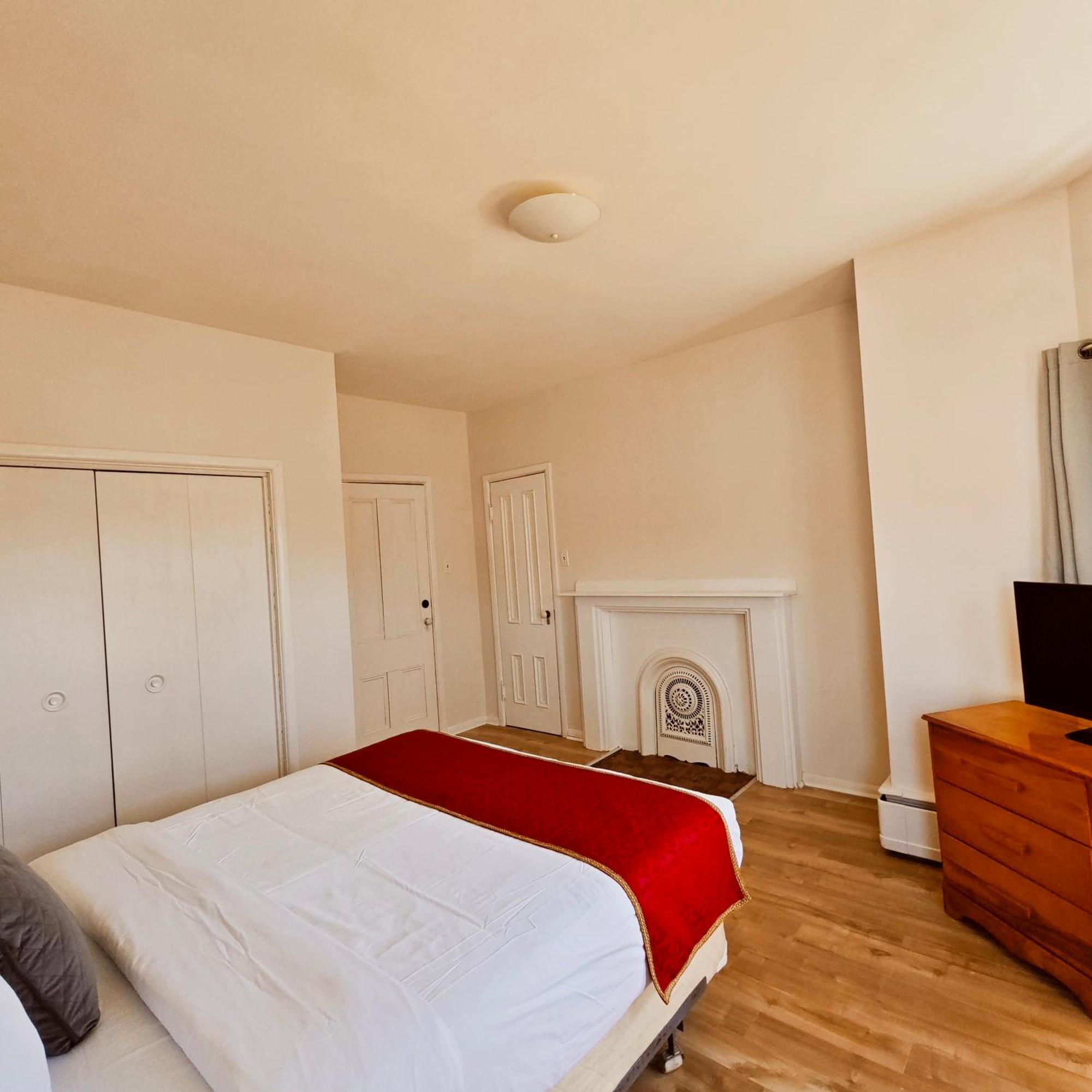 Andy'S Blue House Bed and Breakfast Σάρλοτ Τάουν Εξωτερικό φωτογραφία